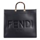 【FENDI】SUNSHINE LARGE ブラックレザーバック