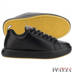 【BOTTEGA VENETA】SNEAKER PILLOW IN PELLE
