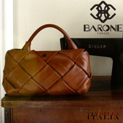 【BARONE FIRENZE】BEA ヌバックボディバック