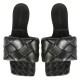 【BOTTEGA VENETA】THE LIDO FLAT LEATHER SANDAL WITH SQUARE TOE
