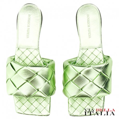 【BOTTEGA VENETA】THE LIDO FLAT LEATHER SANDAL WITH SQUARE TOE