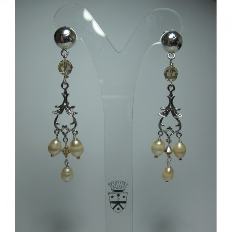 Chandelier earrings with pearls and Swarovski crystals