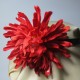 Girocollo in pelle con fiore rosso e perle