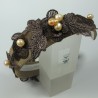 Cerchietto con merletto marrone e perle rosa